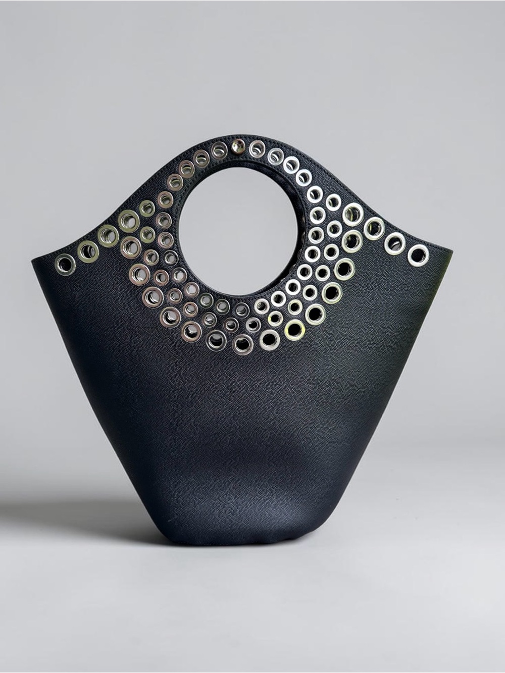 Elizabeth and James Black Market Shopper Tote